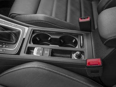 2016 Volkswagen Golf R Hatchback Sedan 4D