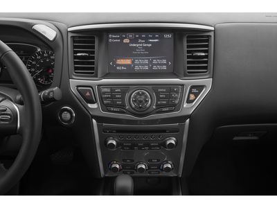 2019 Nissan Pathfinder SV Sport Utility 4D