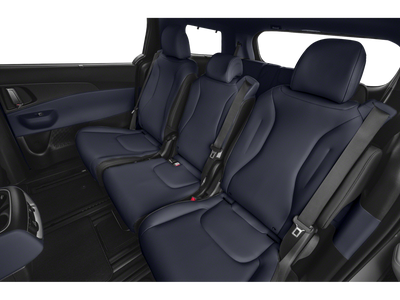 2025 Kia Carnival SX Van 4D