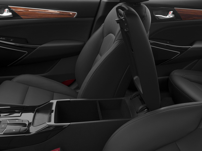 2017 Kia Cadenza Premium Sedan 4D