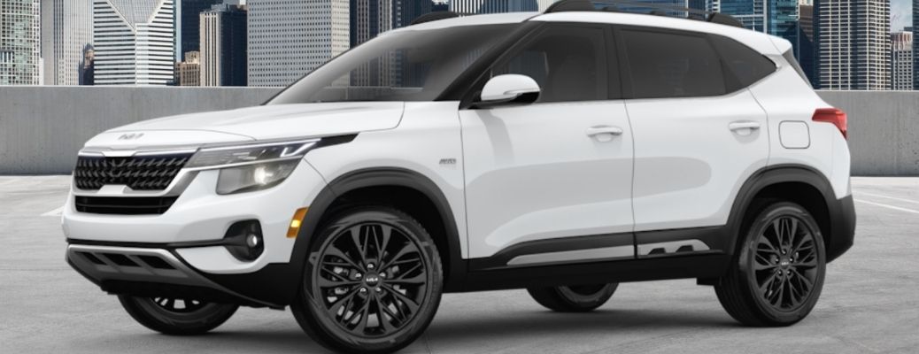 Front quarter view of the 2022 Kia Seltos