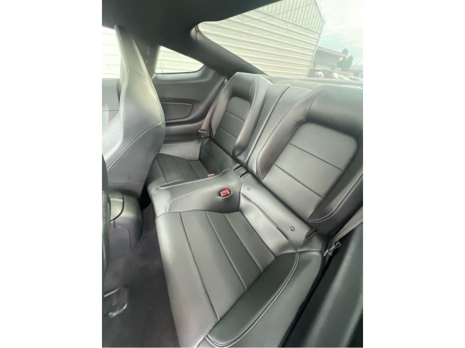 2022 Ford Mustang GT Premium Coupe 2D