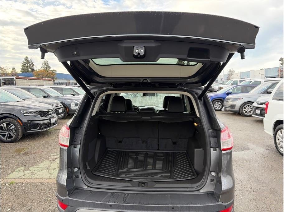 2014 Ford Escape Titanium Sport Utility 4D