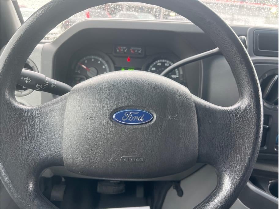 2012 Ford E150 Passenger XL Van 3D