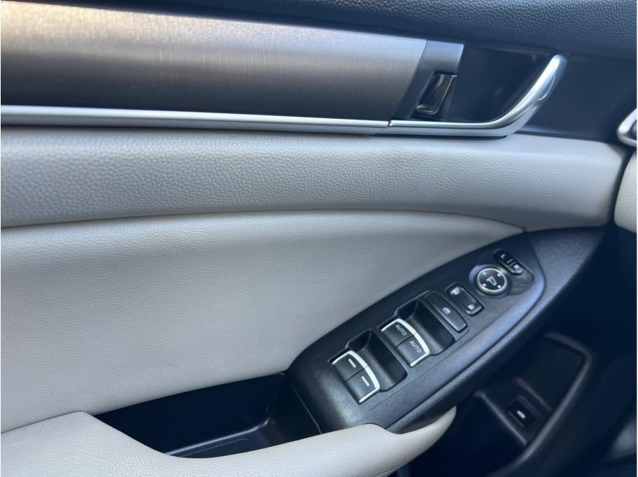 2020 Honda Accord LX Sedan 4D