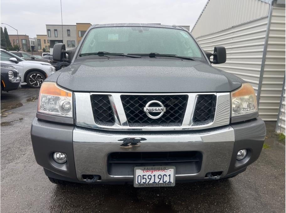 2013 Nissan Titan Crew Cab SV Pickup 4D 5 1/2 ft