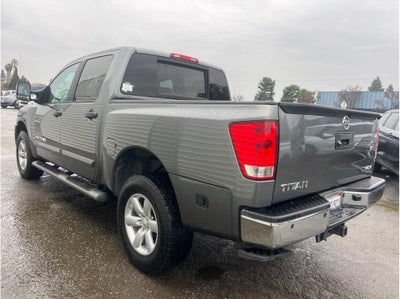 2013 Nissan Titan Crew Cab SV Pickup 4D 5 1/2 ft