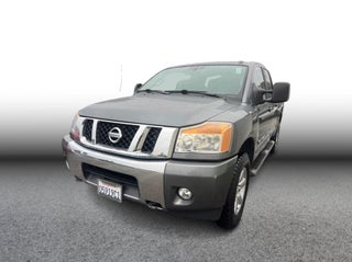 2013 Nissan Titan Crew Cab SV Pickup 4D 5 1/2 ft