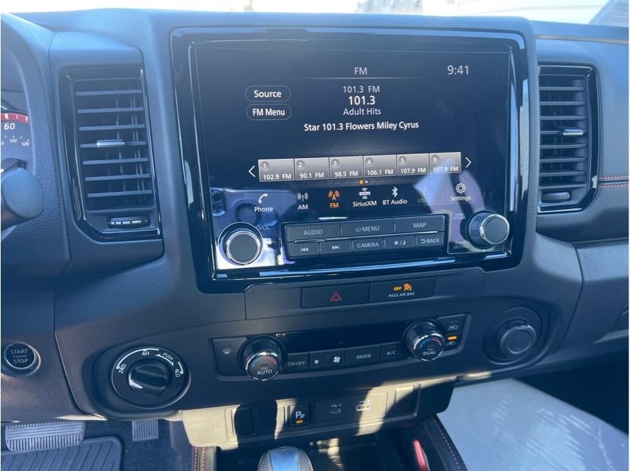 2023 Nissan Frontier Crew Cab PRO-4X Pickup 4D 5 ft