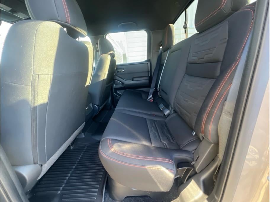 2023 Nissan Frontier Crew Cab PRO-4X Pickup 4D 5 ft