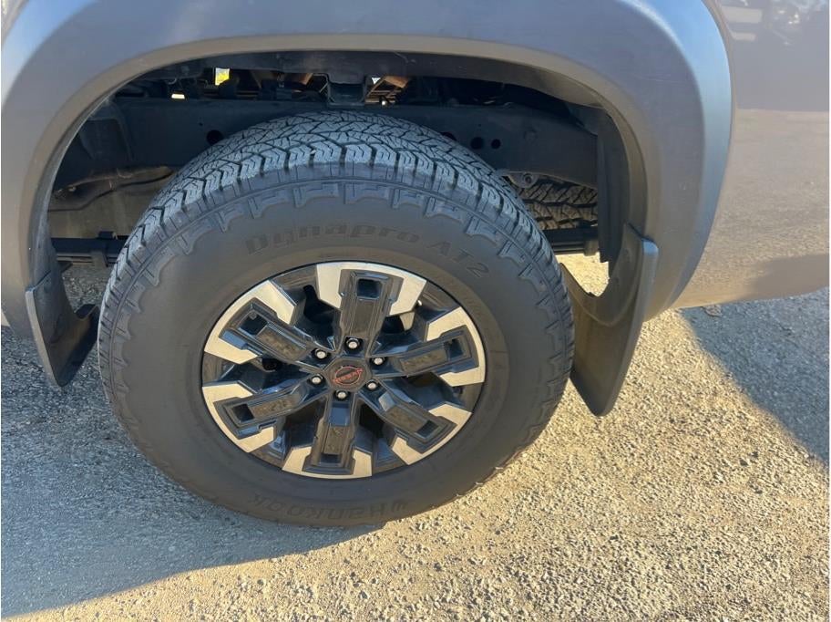 2023 Nissan Frontier Crew Cab PRO-4X Pickup 4D 5 ft