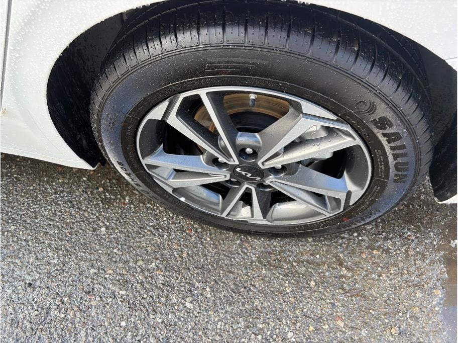 2023 Kia Forte LXS Sedan 4D