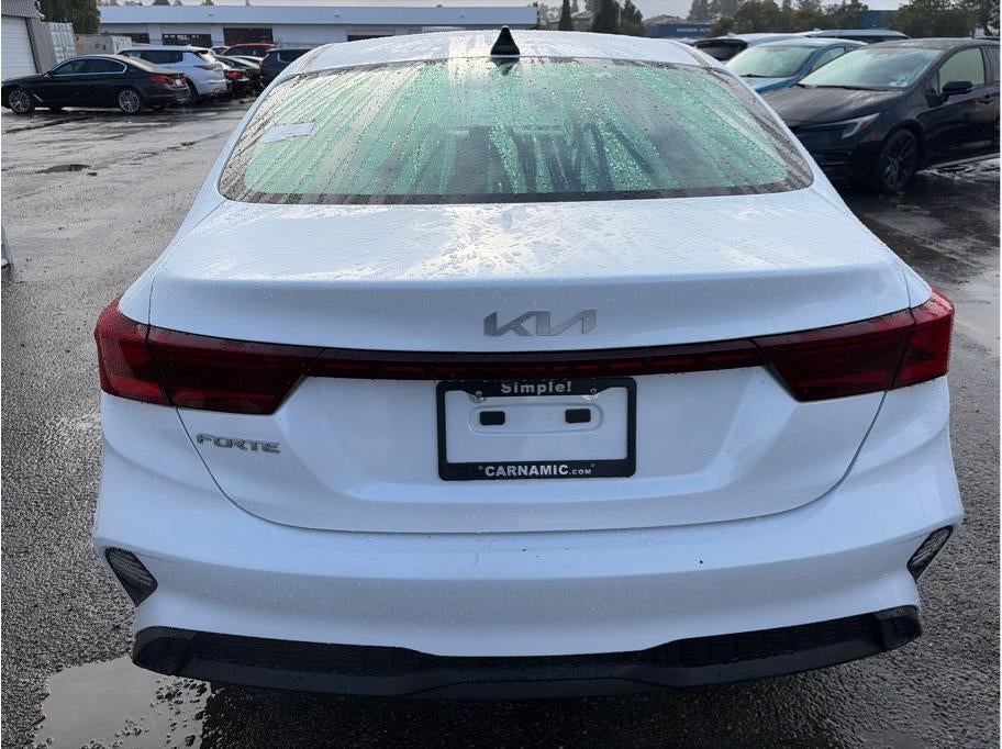 2023 Kia Forte LXS Sedan 4D