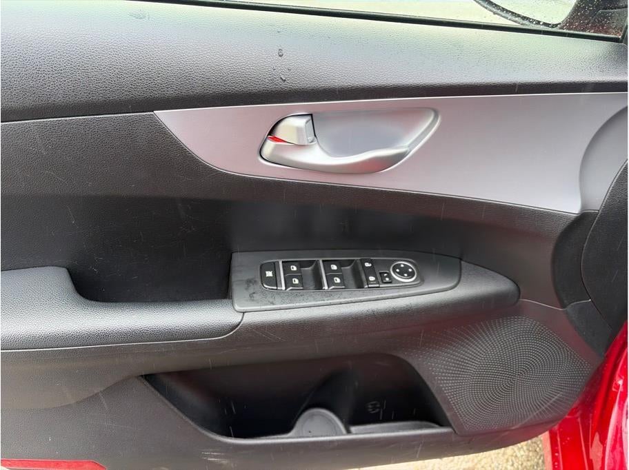 2023 Kia Forte LXS Sedan 4D