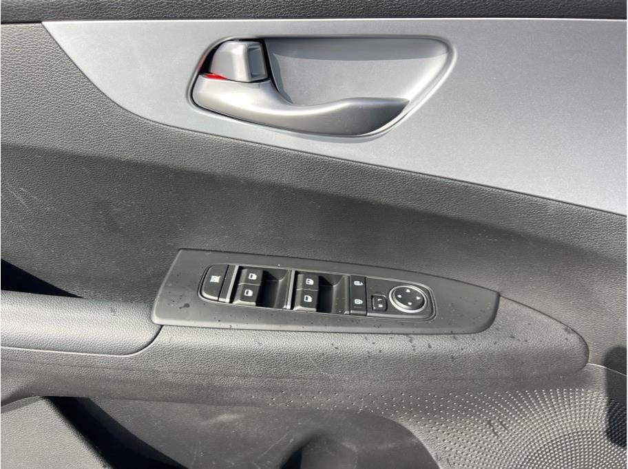 2023 Kia Forte LXS Sedan 4D