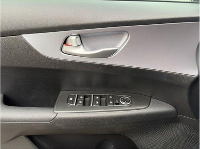 2022 Kia Forte LXS Sedan 4D