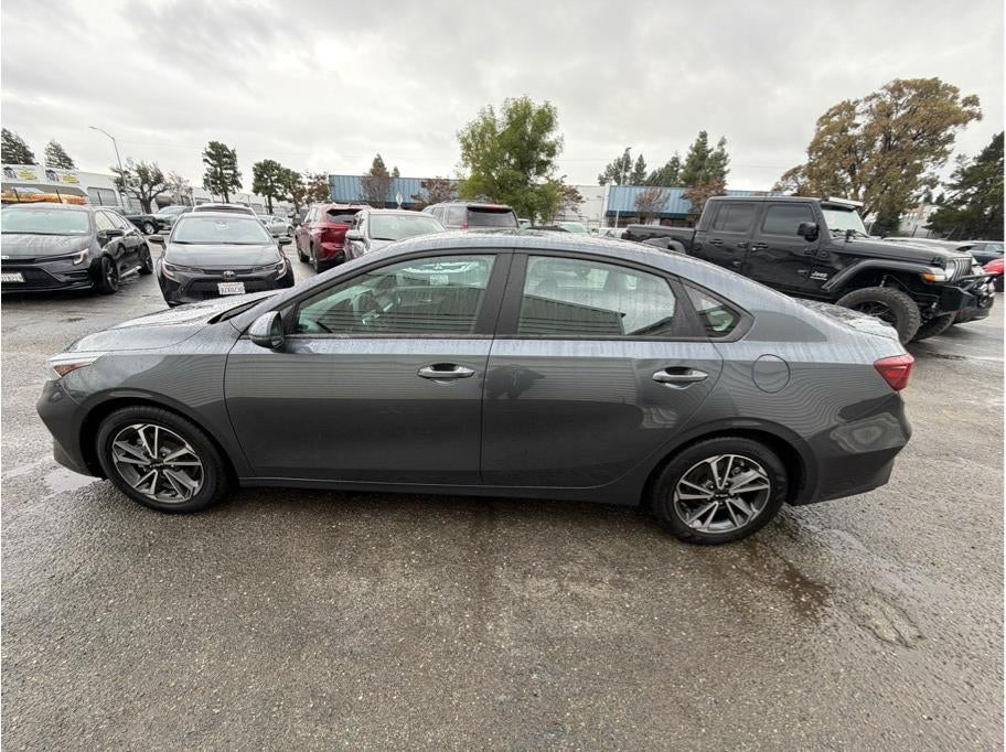 2022 Kia Forte LXS Sedan 4D