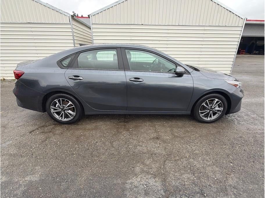 2022 Kia Forte LXS Sedan 4D