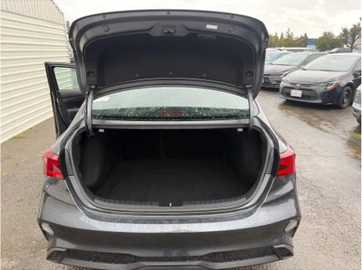 2022 Kia Forte LXS Sedan 4D