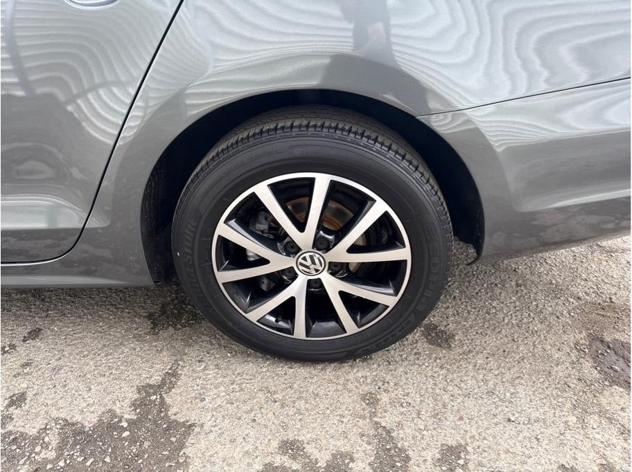 2017 Volkswagen Jetta 1.4T SE Sedan 4D