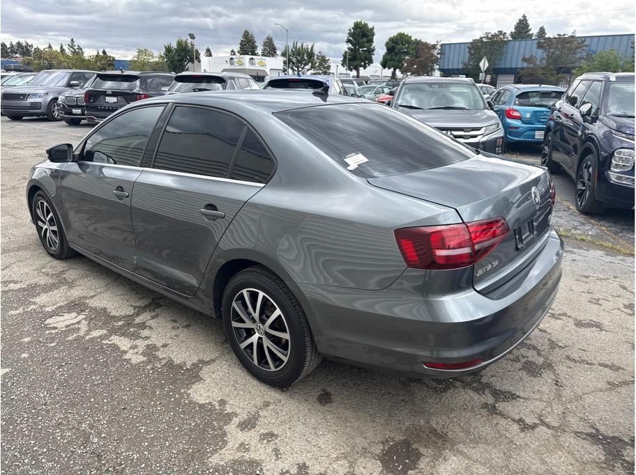 2017 Volkswagen Jetta 1.4T SE Sedan 4D
