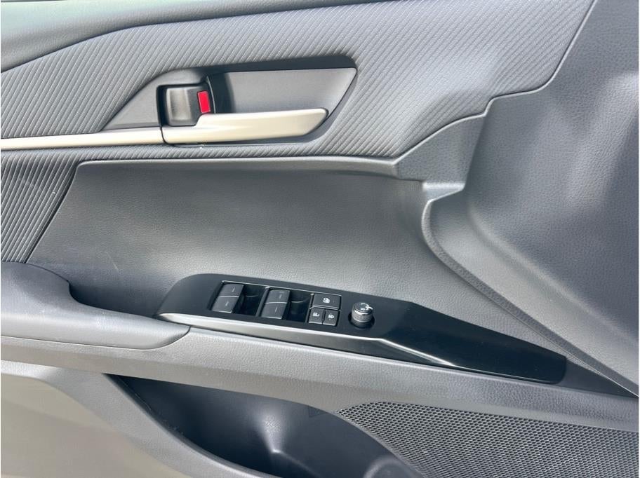 2025 Toyota Camry SE Sedan 4D