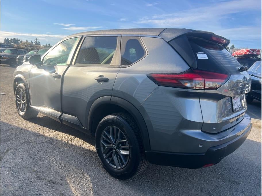 2024 Nissan Rogue S Sport Utility 4D