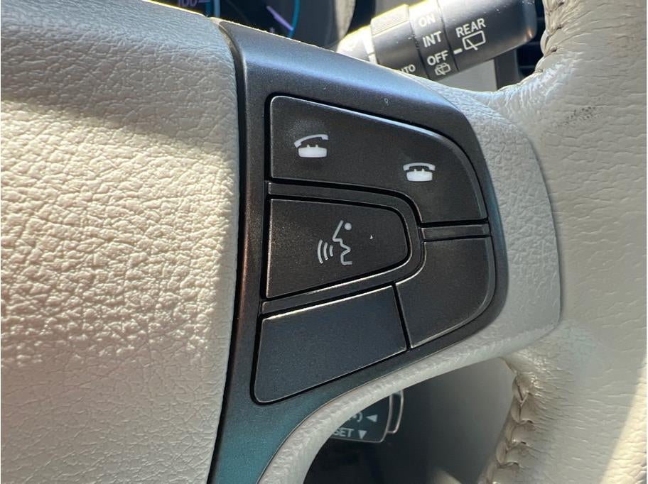 2013 Toyota Sienna Limited Minivan 4D