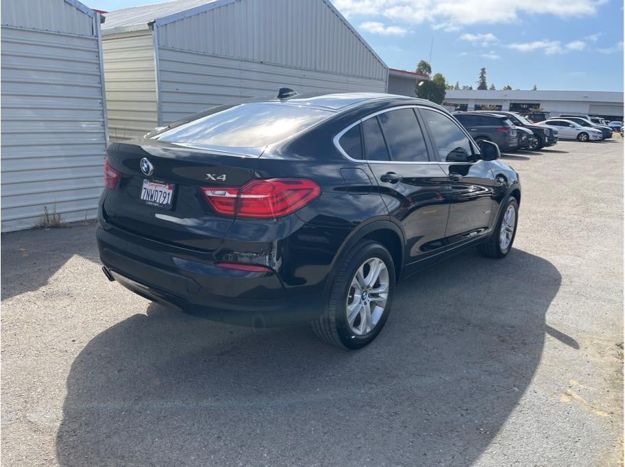 2016 BMW X4 xDrive28i Sport Utility 4D