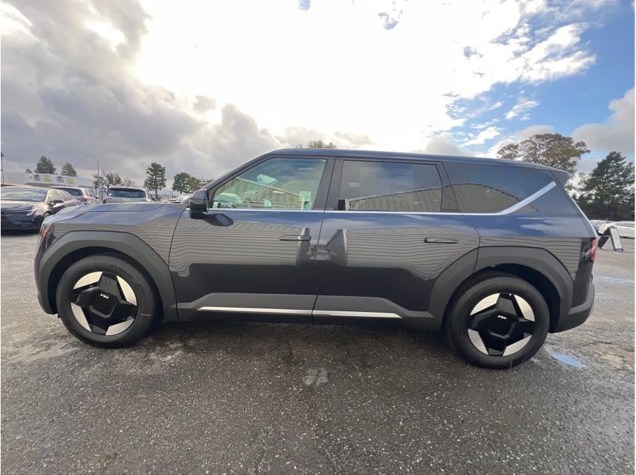 2026 Kia EV9 Light Long Range