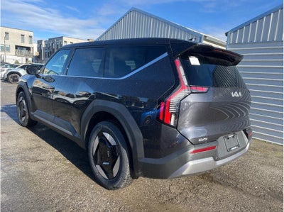 2026 Kia EV9 Light Long Range