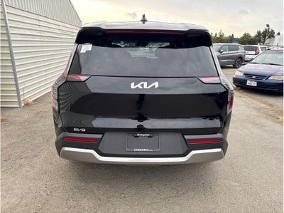 2026 Kia EV9 Light Long Range