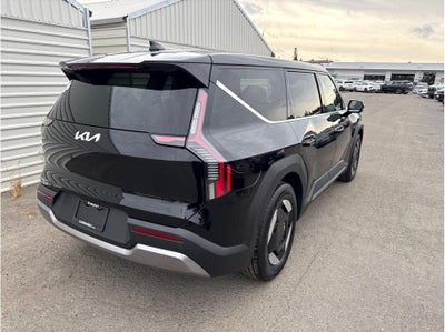 2026 Kia EV9 Light Long Range