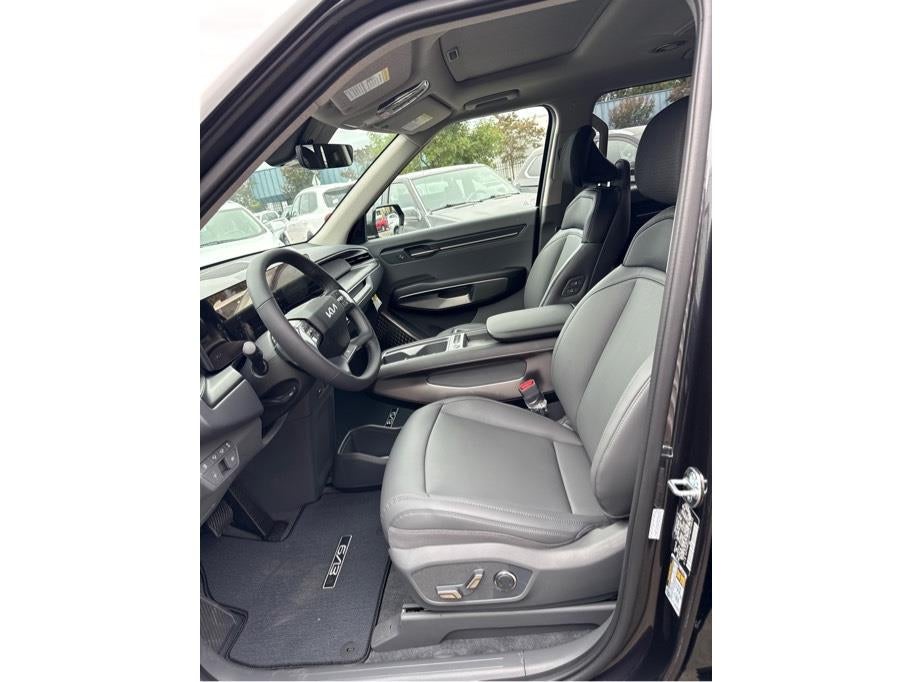 2026 Kia EV9 Light Long Range