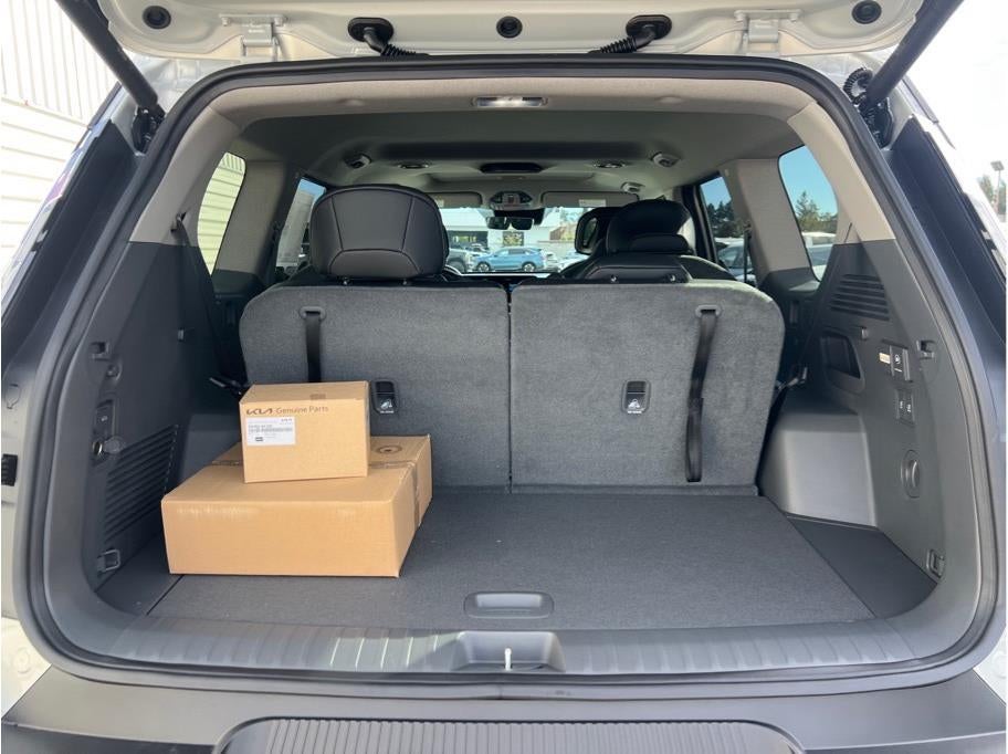 2026 Kia EV9 Light Long Range