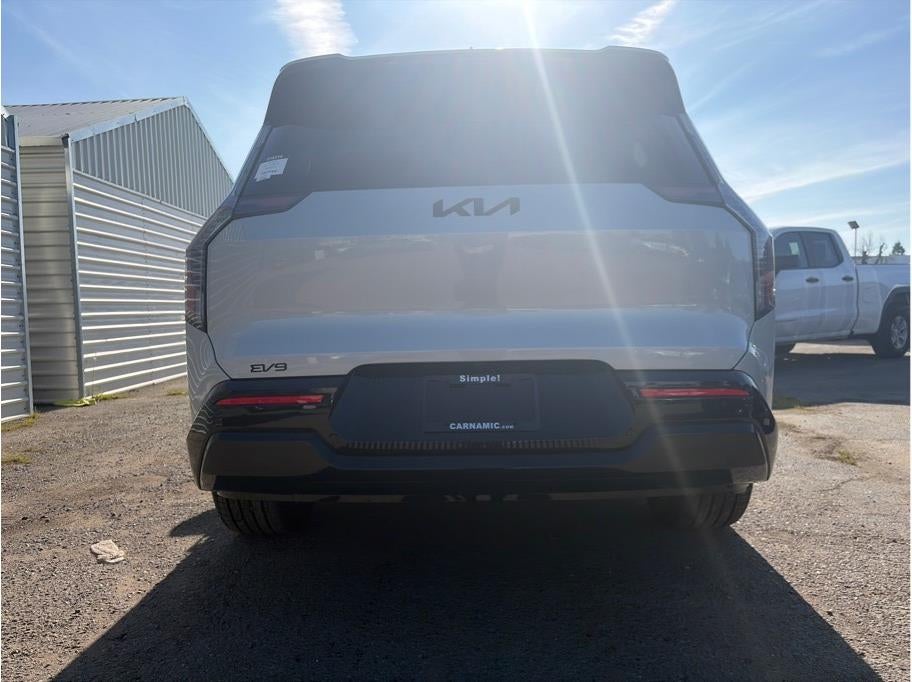 2026 Kia EV9 Land