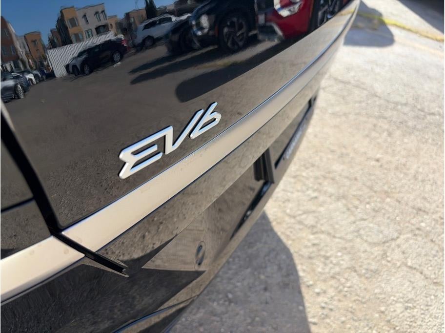 2025 Kia EV6 Wind