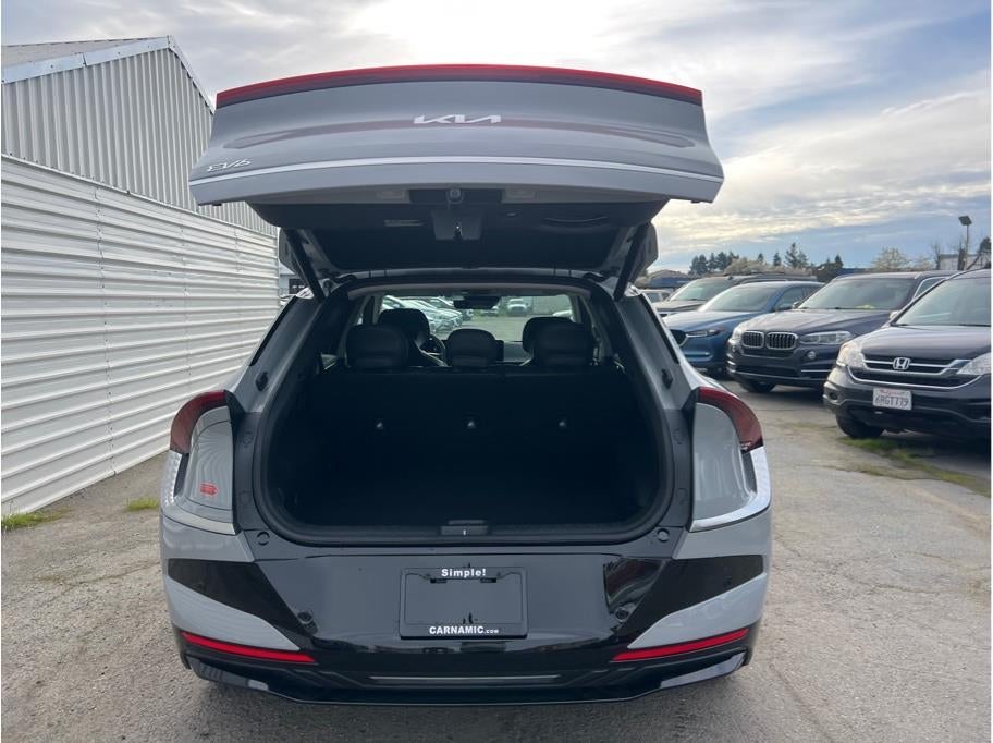 2025 Kia EV6 Wind