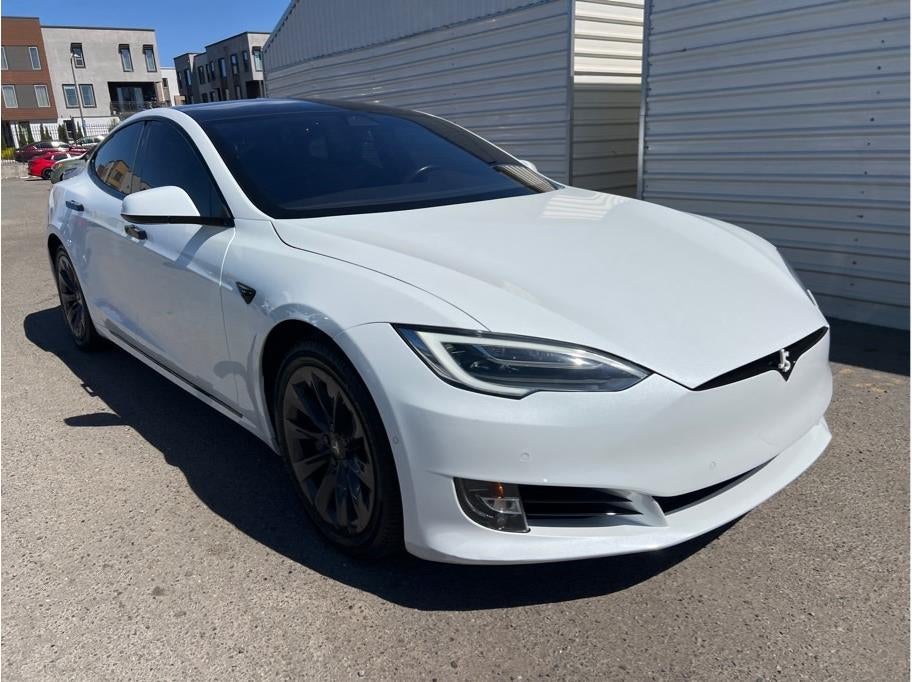 2018 Tesla Model S 75D Sedan 4D