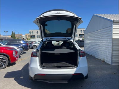 2023 Tesla Model Y Long Range Sport Utility 4D