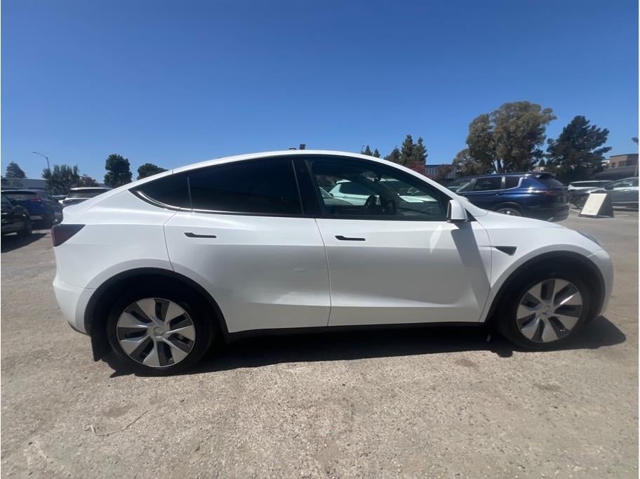 2023 Tesla Model Y Standard Sport Utility 4D