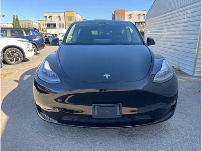 2024 Tesla Model Y Long Range Sport Utility 4D