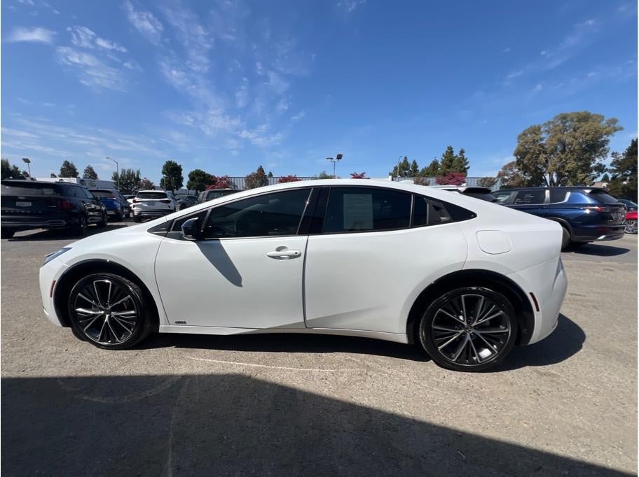 2023 Toyota Prius XLE Hatchback 4D
