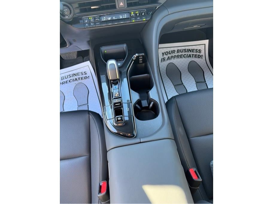 2025 Toyota Crown Platinum Sedan 4D