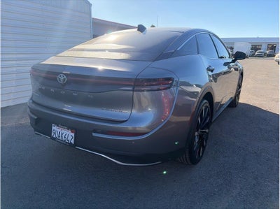 2025 Toyota Crown Platinum Sedan 4D