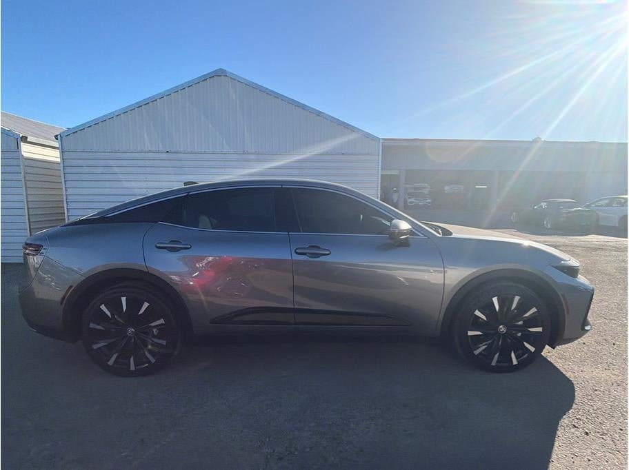 2025 Toyota Crown Platinum Sedan 4D