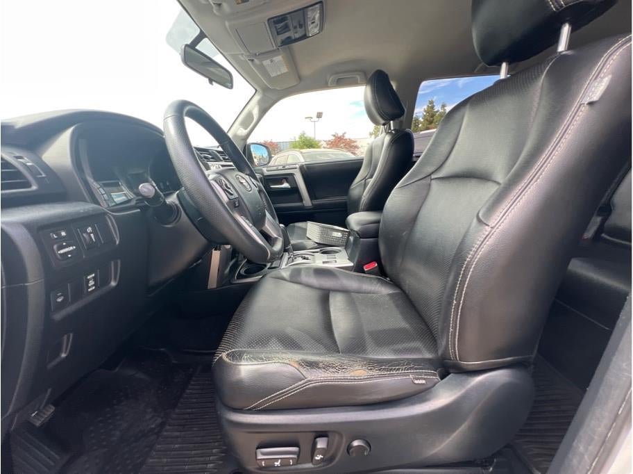 2019 Toyota 4Runner SR5 Sport Utility 4D