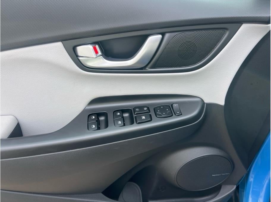 2022 Hyundai Kona Electric Limited Sport Utility 4D