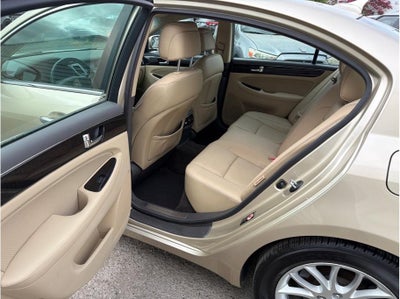 2011 Hyundai Genesis 3.8 Sedan 4D