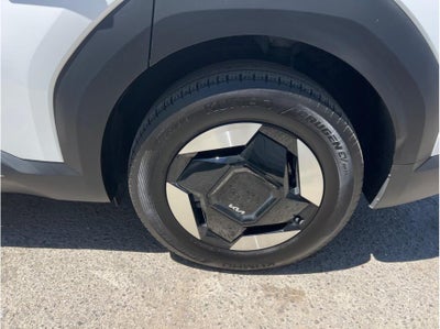 2024 Kia EV9 Light Long Range RWD